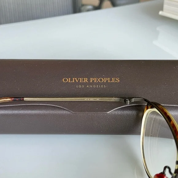 Oliver Peoples OP-9 Vintage 1980s Tortoise Eyeglasses in Mint Condition - Picture 7 of 15